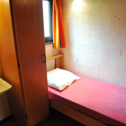 Bungalow 8 persons - B