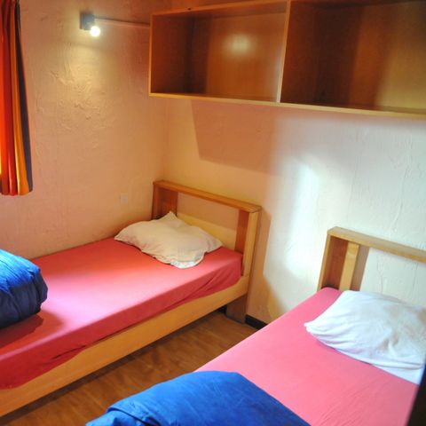 Bungalow 8 persons - B