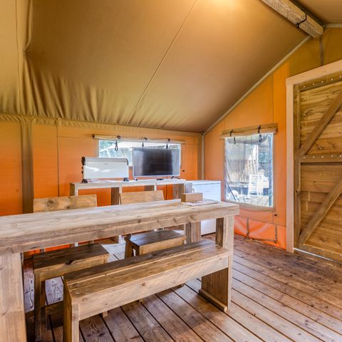 Canvas and wooden tent 4 persons