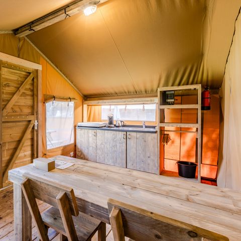 Canvas and wooden tent 4 persons