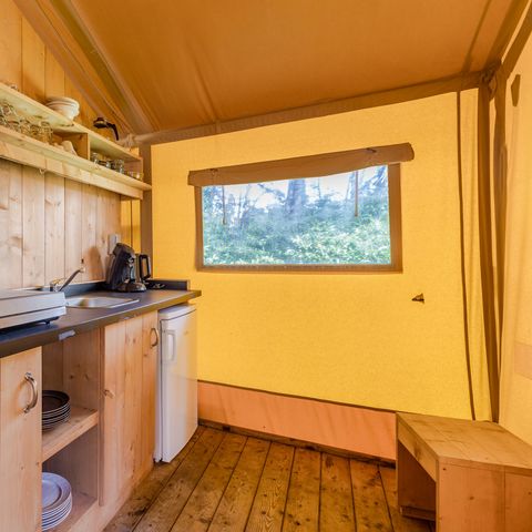 Canvas and wooden tent 6 persons