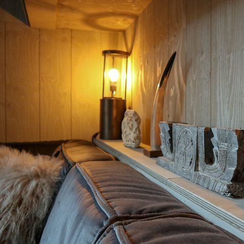 UNUSUAL ACCOMMODATION 4 people - Plus