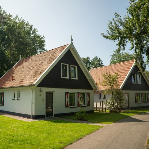 Bungalow 8 persons - 8E
