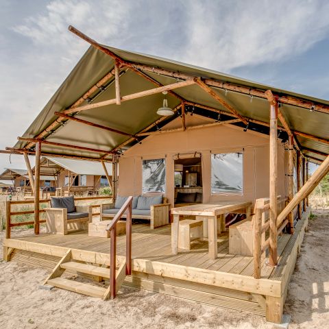 CANVAS AND WOOD TENT 6 people - 6-person safari tent