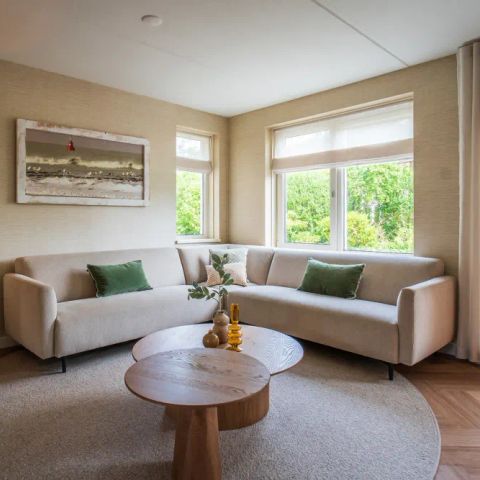 Group accommodation 16 persons - Luxury family villa