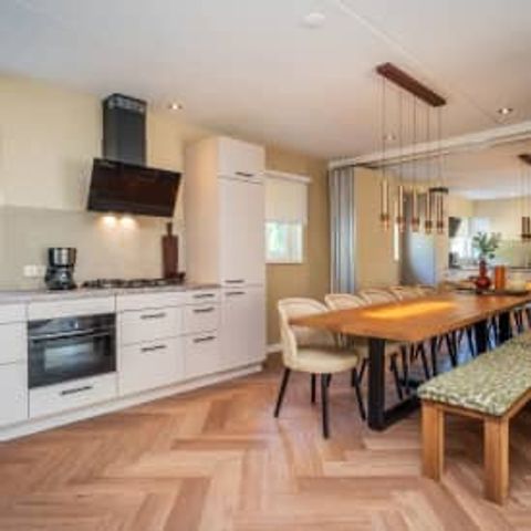 Group accommodation 20 persons - Luxury family villa