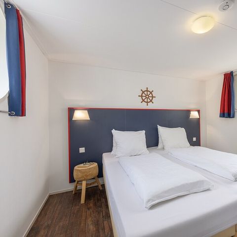 UNUSUAL ACCOMMODATION 4 people - Houseboat BS1342