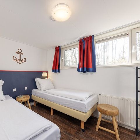 UNUSUAL ACCOMMODATION 4 people - Houseboat BS1342