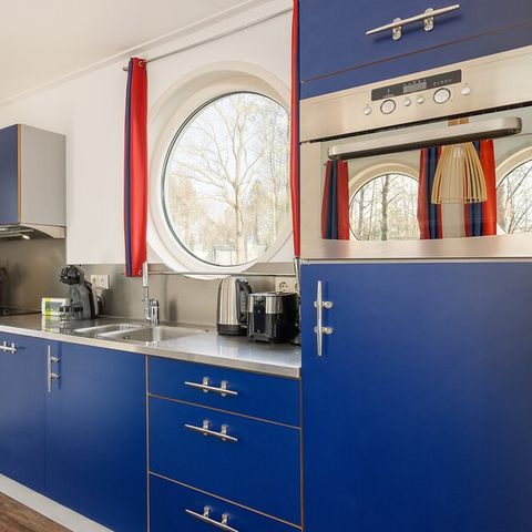 UNUSUAL ACCOMMODATION 4 people - Houseboat BS1342