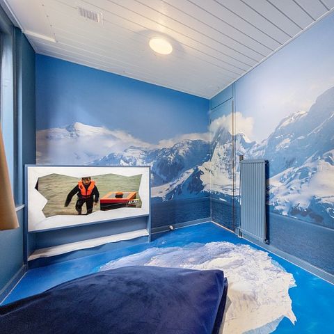 UNUSUAL ACCOMMODATION 6 people - Adventure HB1942