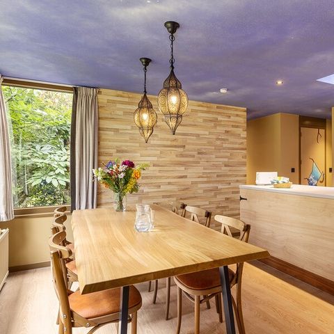 UNUSUAL ACCOMMODATION 6 people - Adventure HB1942