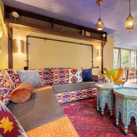 UNUSUAL ACCOMMODATION 6 people - Adventure HB1942