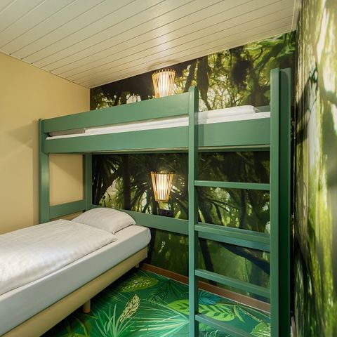 UNUSUAL ACCOMMODATION 6 people - Adventure HB1942