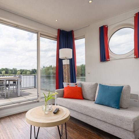 Accommodation 4 persons - Houseboat KV2141