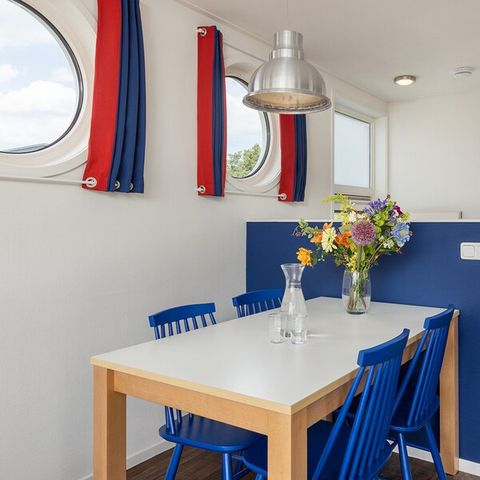 Accommodation 4 persons - Houseboat KV2141