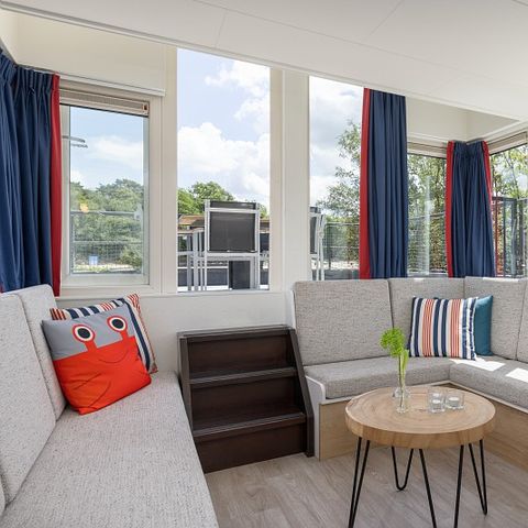 Accommodation 4 persons - Houseboat KV2140