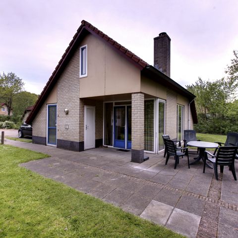 House 6 persons