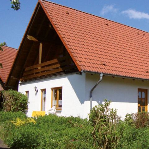 Bungalow 5 persons - Spacious apartment with oven, located in the green Bruchttal valley