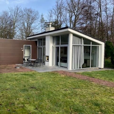 HOUSE 4 people - L-Pavilion