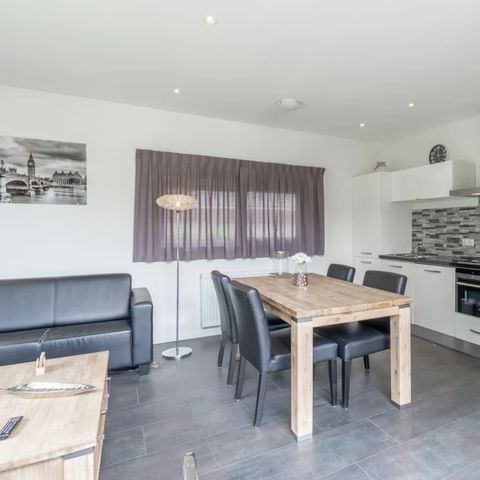 HOUSE 4 people - L-Pavilion