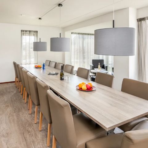 HOUSE 16 people - Family Villa R16