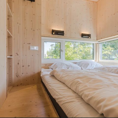 UNUSUAL ACCOMMODATION 2 people