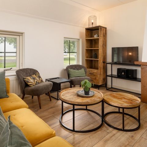 BUNGALOW 8 people
