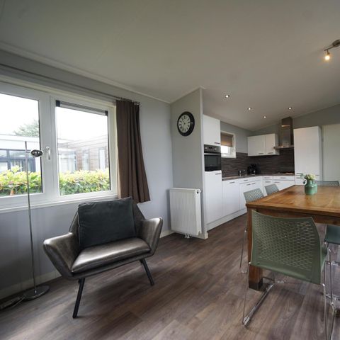 HOUSE 6 people - L-Pavilion