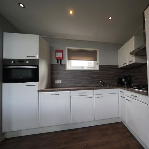 HOUSE 6 people - L-Pavilion