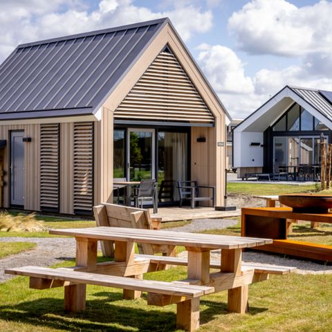 UNUSUAL ACCOMMODATION 2 people - Th2