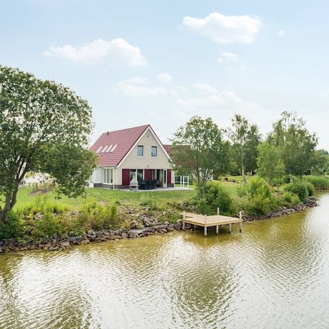 HOUSE 12 people - VIP SR394