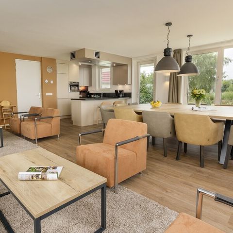 HOUSE 12 people - VIP SR394