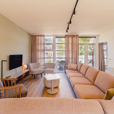 BUNGALOW 10 people - Comfort SR384