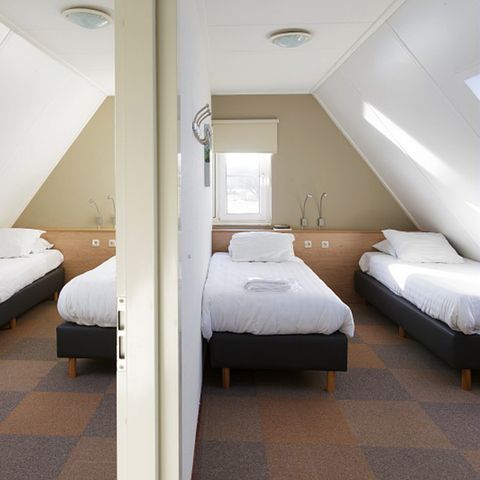 BUNGALOW 6 people - VIP SR391