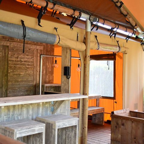 CANVAS AND WOOD TENT 5 people