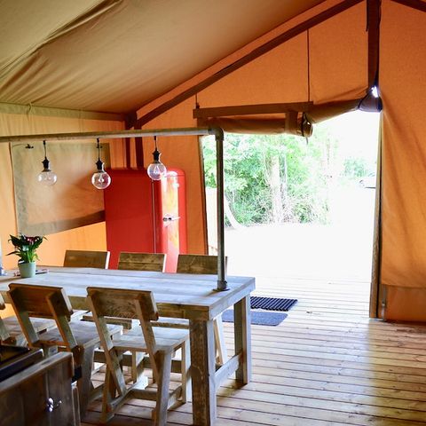 CANVAS AND WOOD TENT 6 people