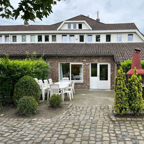 Group accommodation 12 persons - Linked Bungalow