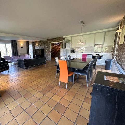 Group accommodation 10 persons - Detached bungalow
