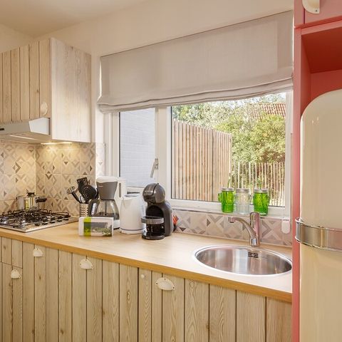 UNUSUAL ACCOMMODATION 6 people - Beach Chilla ZV1626