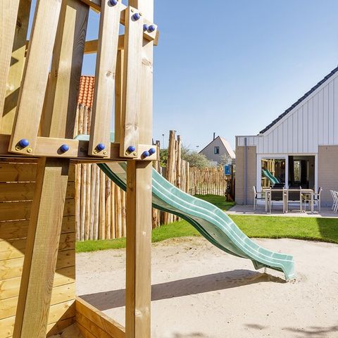 UNUSUAL ACCOMMODATION 6 people - Beach Chilla ZV1626