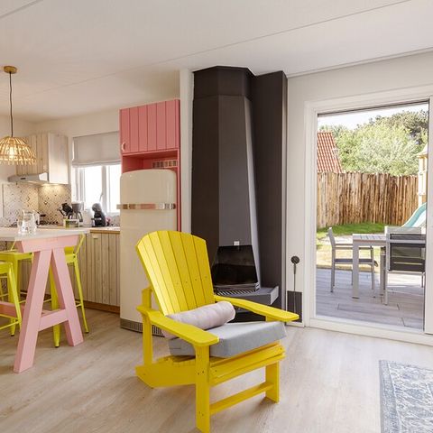 UNUSUAL ACCOMMODATION 6 people - Beach Chilla ZV1626