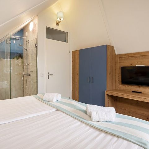 HOUSE 10 people - VIP ZV1634