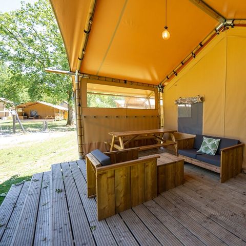 Canvas and wooden tent 6 persons