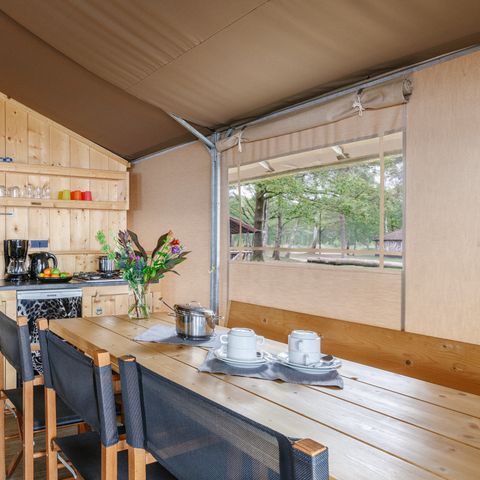 Canvas and wooden tent 6 persons - Big Five