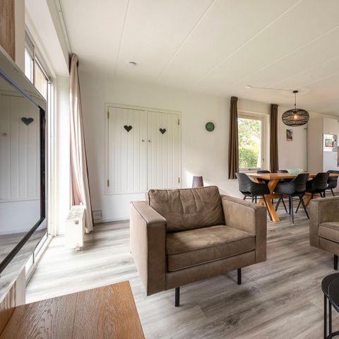 Bungalow 6 persons - B