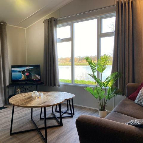 MOBILE HOME 4 people - Type A on the waterfront