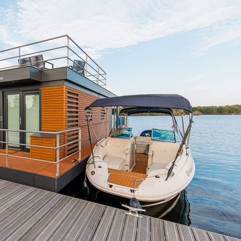 House 4 persons - Floating
