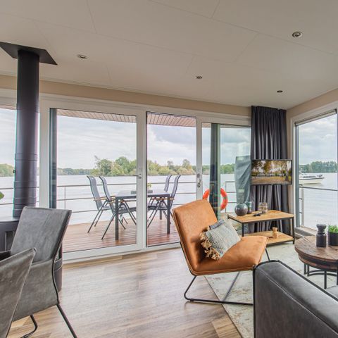 House 4 persons - Floating