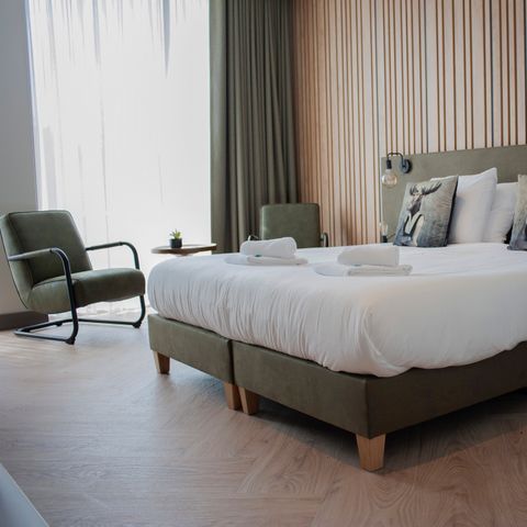 BEDROOM 4 people - Luxury hotel room