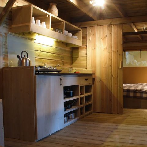 Canvas and wooden tent 4 persons - Luxury Safari lodge